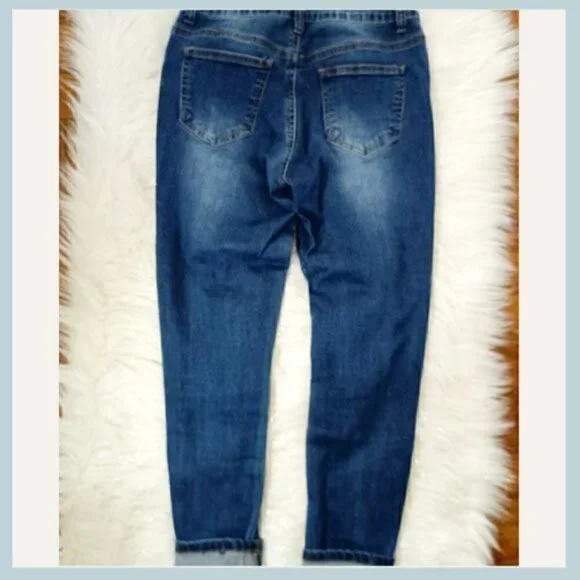 Bamboo Ripped Bling Capri Jeans Size 7, Ripped Jeans, Jeans - Picture 4 of 6